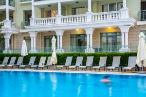 Апартамент Gold Corp Apartments Святі Костянтин і Олена Болгарiя