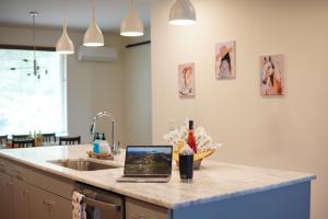 Music City Family Retreat - Near Airport, Downtown