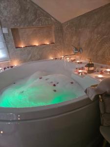 Jacuzzy Rooms Andjela