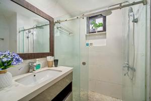 Ocean View 2Bedrooms Apartment & Balcony - 2 min Walk to Beach