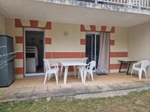 Appartement pour 4 à 6 personnes avec piscine