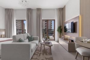 Luxury Yas Studio near Yas Golf & F1