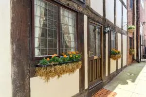 12A College Hill by Sleep Shrewsbury - Shrewsbury