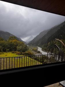 Mtiskari cottage in Utsera