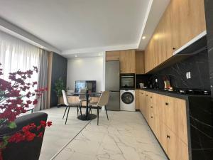 Lunara Studio #freeparking #pool