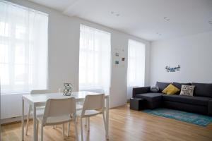 Modern 1BR by Rochusmarkt Walk to Vienna Center