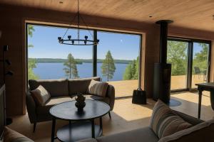 Holiday home with sauna and lake view in scenic Lonashult