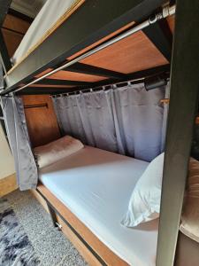 Monkey Guesthouse - Savannakhet