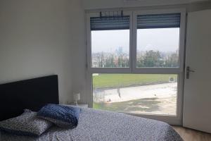 Charming apt with parking near Paris