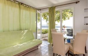 1 Bedroom Beautiful Apartment In Rab 