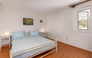 1 Bedroom Beautiful Apartment In Rab 