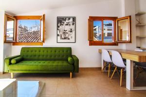 VLC Host - Poeta Llombart