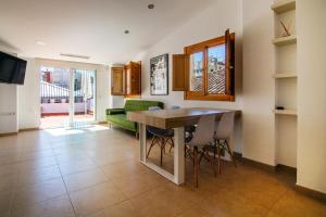 VLC Host - Poeta Llombart