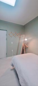 영스테이 Young Stay #Korea Foreign Language University 1 mins #Kyung Hee Universiy 10mins # HUFS STATION 10mins #HOEGI STATION16 mins #Kyung Hee Universiy Medical Center 20mins #DDP 33mins #Jongno 29mins #Hyehwa 47mins