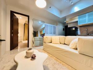 The Dreamy Cloud by Kozy Mood