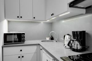 Newly Constructed in Kadikoy Quake-Resistant-AC