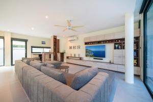 Spacious 3-storey pool villa 3BR perched on the hills