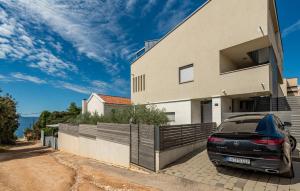 Gorgeous Apartment In Kozino With Wifi 