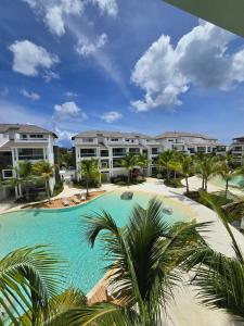 Estrella Dominicus Poolside Penhouse l ENIF 303