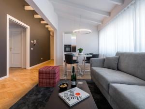 Chiaroscuro By Case al Lago