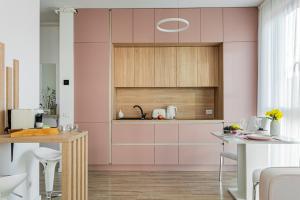 ARI Pastel Apartment - Elegant & Charming Retreat