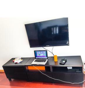 Golden Stone Beach Retreat