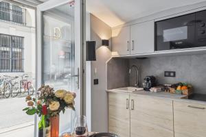 Lavie Maison - Basement Apt front Palais Royal