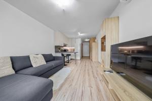 1-bedroom apartment with balcony, Rustaveliho - Rača