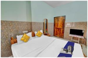 HOTEL GATEWAY INN Near Dakhineswara Kali Temple And Bus Stand- Fully Air Conditioning - A Premium Hotel In Bhadrak