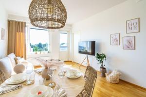 Arctic Bliss Penthouse Hosted by Hygge Host