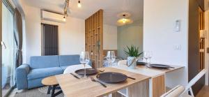 LX171 Studio design avec balcon & piscine - Marina