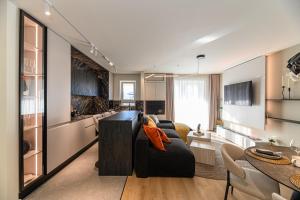 Nokturna Cassiopeia Coresi Kasper Apartment with underground Parking