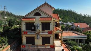 Sea & Mountain by Kim