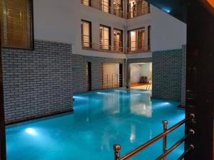 The Monalisa Inn