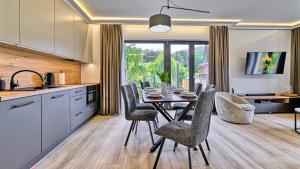 Apartament Superior z prywatną balią i ogrodem - Belle View & SPA - by Royal Aparts