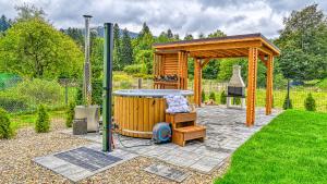 Apartament Superior z prywatną balią i ogrodem - Belle View & SPA - by Royal Aparts