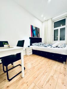 Comfy 5BR shared Apartment Near Kaufpark Alterlaa