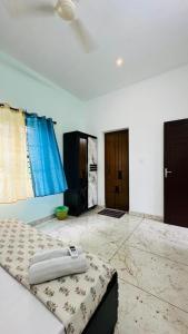 Rams Guest House Meadows Walk to Varkala Papnasam Beach - Groups & Couple friendly