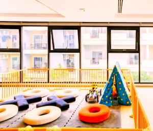 The Base Modern Apart