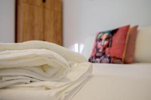 Yvonne Central 2 BR Apartment