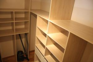 2 bedroom old town apartment with parking