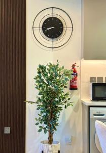 Mahenti- Chic 1BR with Burj & Downtown View