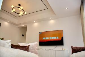Zuri luxury suite at oak classic residency, Kilimani