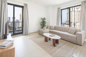Frank Porter - Aurora Tower, Dubai Marina