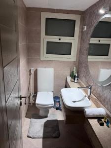 A Luxury Hotel Appartment at NEW GIZA Imperial Compound قريبة جدا للمتحف المصري الجديد