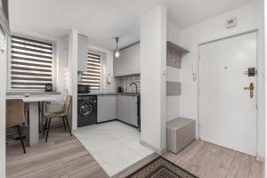 Ludna 12 by Homeprime