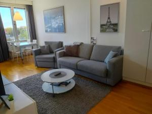 City Center apartment at the Bus Station With balcony and sauna