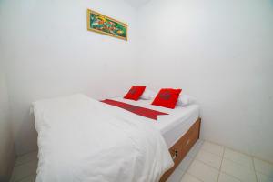 Halona Taraman Guest House by Yurooms