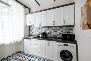 Lovely City Apartment Steps Away from Galata Tower