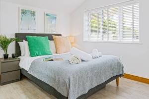 Kimberley Cottage - Stylish cottage & parking